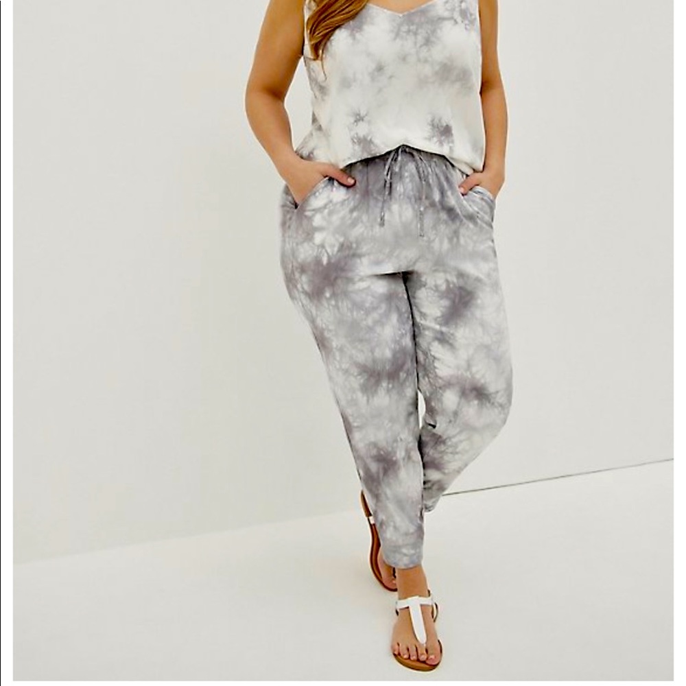 Torrid relaxed fit jogger